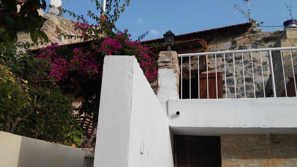 Blue Cottage Apsiou Extérieur photo